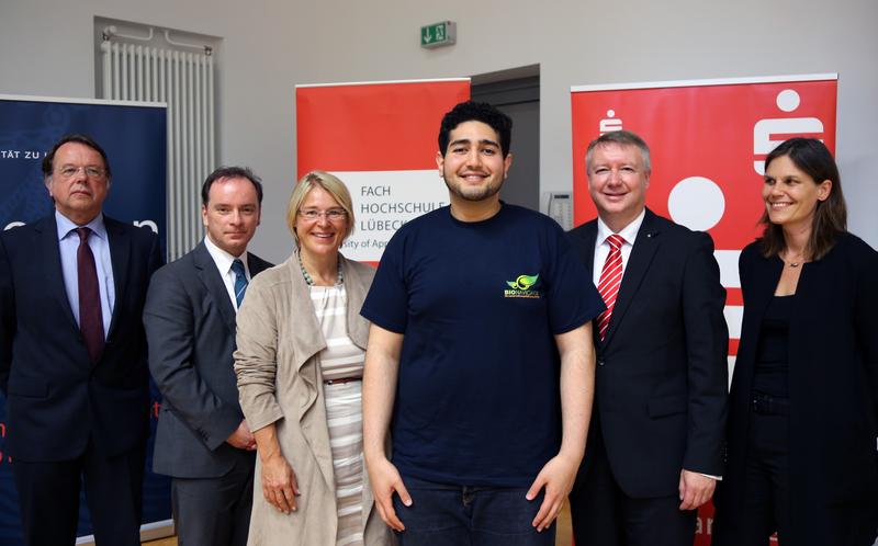 V.l.: Prof. Dr. Hendrik Lehnert, Prof. Dr. Thorsten Buzug, Ministerin Kristin Alheit, Preisträger Abid Mares, Frank Schumacher, Dr. Muriel Kim Helbig 