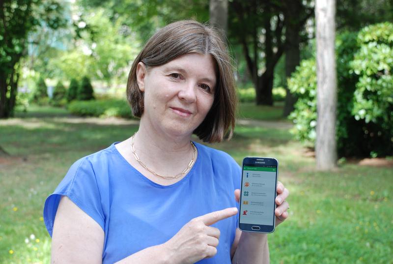 Dr. Julia Schellong, Leitende Oberärztin der Psychotraumatologie an der Klinik für Psychotherapie und Psychosomatik des Universitätsklinikums Dresden, initiierte die Entwicklung der „CoachPTBS“-App.