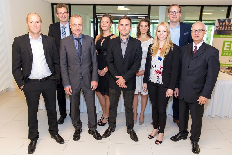von links: Kai Leurer, Prof. Dr. Bert Leyendecker, Prof. Dr. Axel Schlich, Carolin Eisele, Jens Döring, Lisa Porz, Theresa Eiser, Claus Hofmann und Christoph Krepele 
