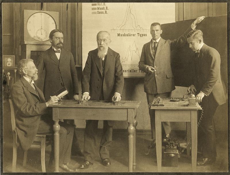Wilhelm Wundt und seine Mitarbeiter am Leipziger Institut, um 1910