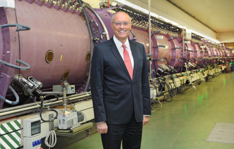 Paolo Giubellino: First joint scientific managing director of FAIR and GSI from 1st January 2016 on.