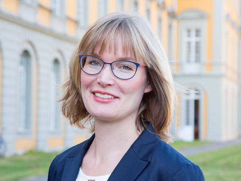 Dr. Sara Heinze hat in ihrer Dissertation an der Universität Bonn untersucht, wie sich das französische System der Familienförderung entwickelt hat. 
