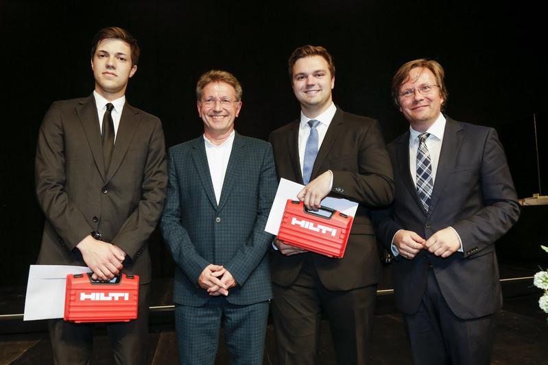 v.l.n.r.: Moritz Preg, Dr. Martin Petry, Chief Information Officer, Christian Schemeth, Prof. Dr. Jan vom Brocke