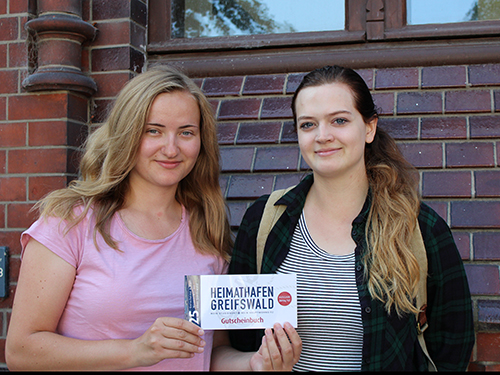 2)	v. l.: Friederike Reinhardt und Cindy Schmeda haben sich bereits umgemeldet. 