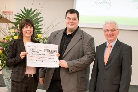 Dr. Matthias Jost (Mitte) erhält den Gaterslebener Forschungspreis 2016. 