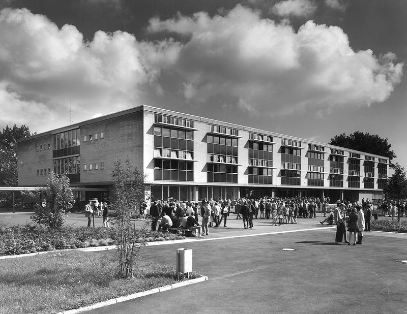 Die heutige Konstanzer Wessenbergschule im Jahre 1968 – damals noch „Handelslehranstalten“ ; Foto: Heinz Kabus