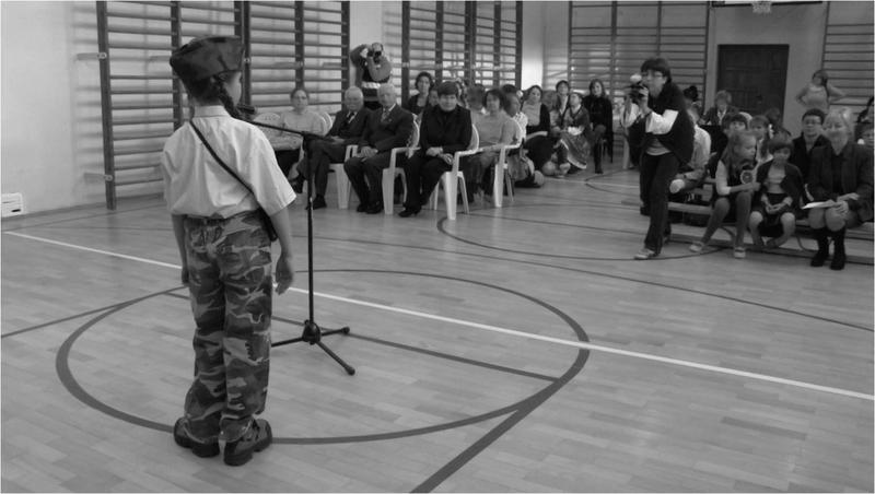 Still aus "Patriotic Lesson" von Filip Jacobson