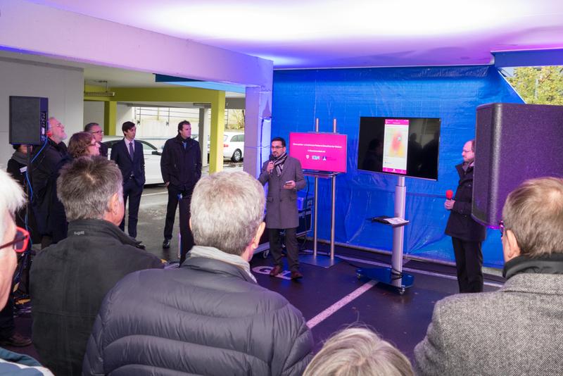 Smart Parking Systemdemonstration im Rahmen des 10. Nationalen IT-Gipfels.