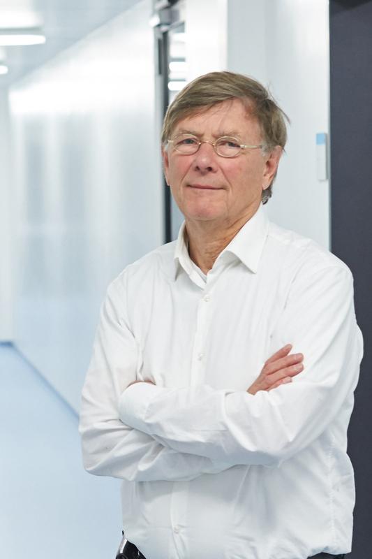 Professor Dr. Albert Osterhaus; Foto: C. Wyrwa