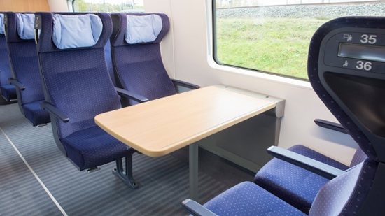 The entire passenger area has a modular layout, so all the furnishings can be varied at will. 