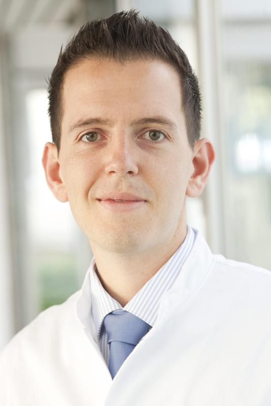 PD Dr Lukas Schwentner