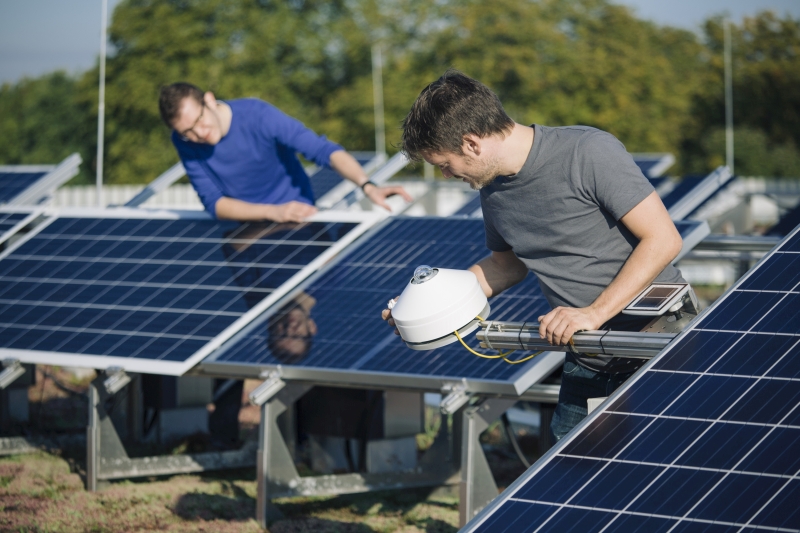Welche Erträge liefern Solaranlagen und wie gut ist ihr Zustand? Fraunhofer CSP, E.ON und ZAE Bayern werten dazu Daten aus.