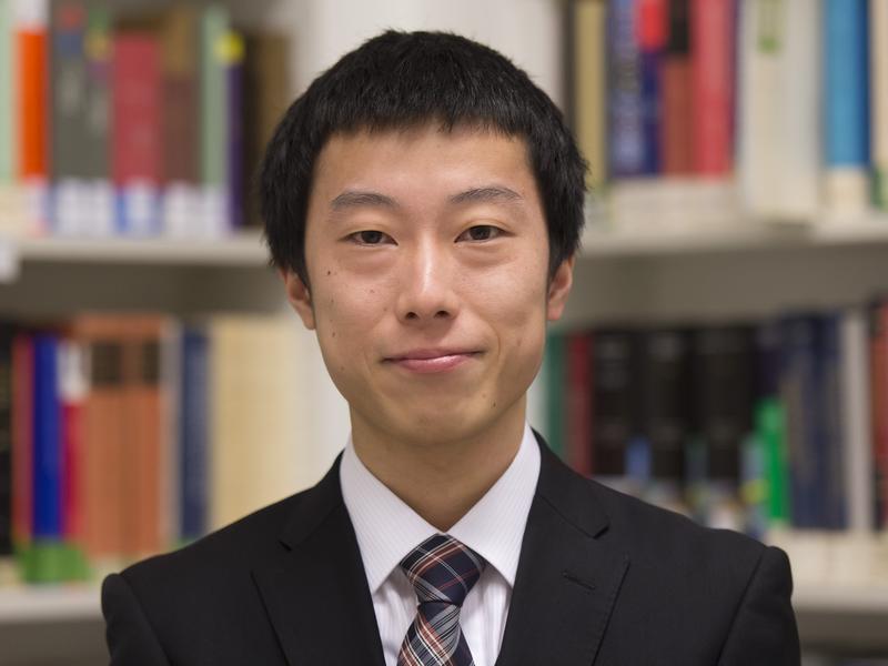 Prof. Katsuyuki Wada, Jurist an der Universität Kyoto, informiert sich mit einem Humboldt-Forschungsstipendium an der Bonner Alma mater über das deutsche Kreditsicherungsrecht. 