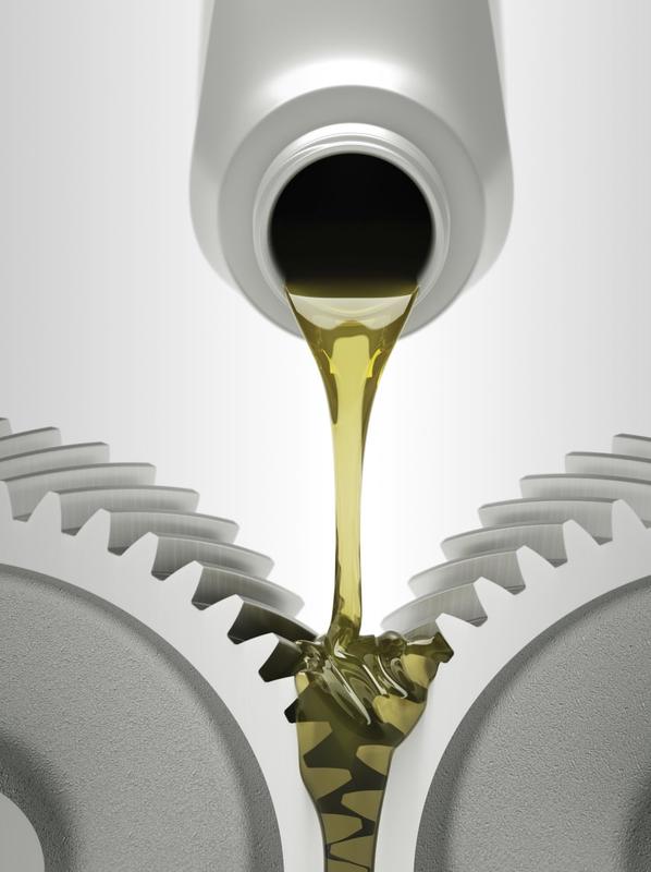Getriebeöle weisen eine besonders lange Lebensdauer mit weniger Ölwechselintervallen auf, wenn sie mit VISCOBASE® 11-522 nach dem NUFLUX™ Technologiestandard formuliert wurden. (Evonik)