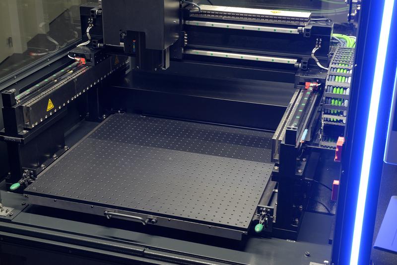 The 500x500x300mm³ working space is made for interchangeable and customized assembly tasks that enable a responsive automated production. 