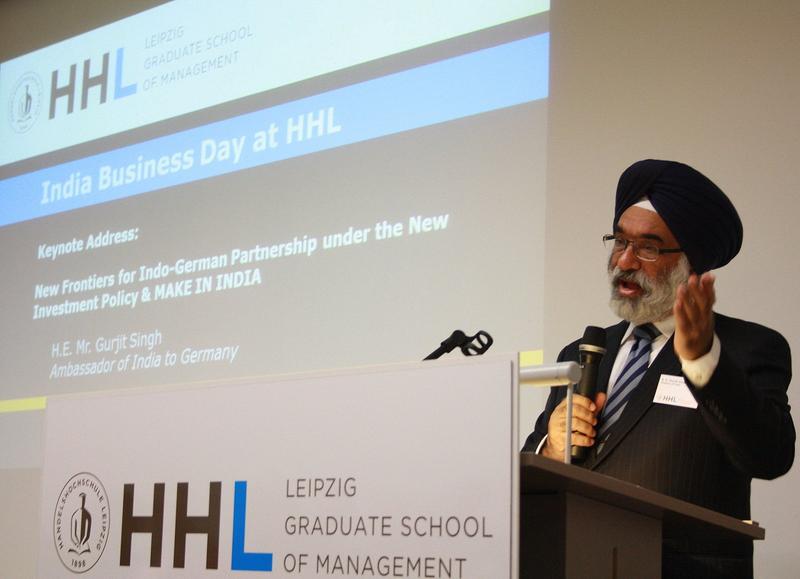 Wir laden deutsche Unternehmen ein, in Indien irtschaftlich Fuß zu fassen und hier talentierte Mitarbeiter auszubilden“, so der indische Botschafter SE Gurjit Singh. Fotoquelle: HHL.