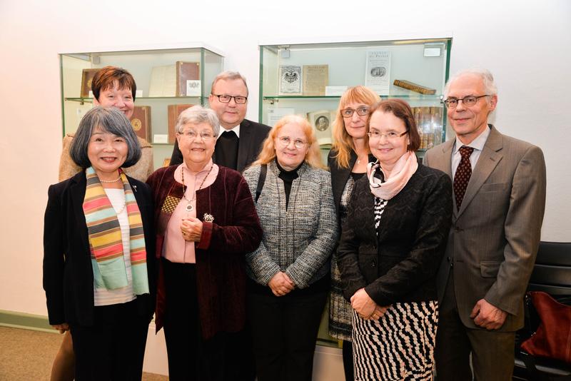 Festakt mit Festrednerin Prof. Haruko Okano, Laudatorin Prof. Schüngel-Straumann, Bischof Bode, den Schwestern der Geehrten und den Angehörigen des Fachbereichs.