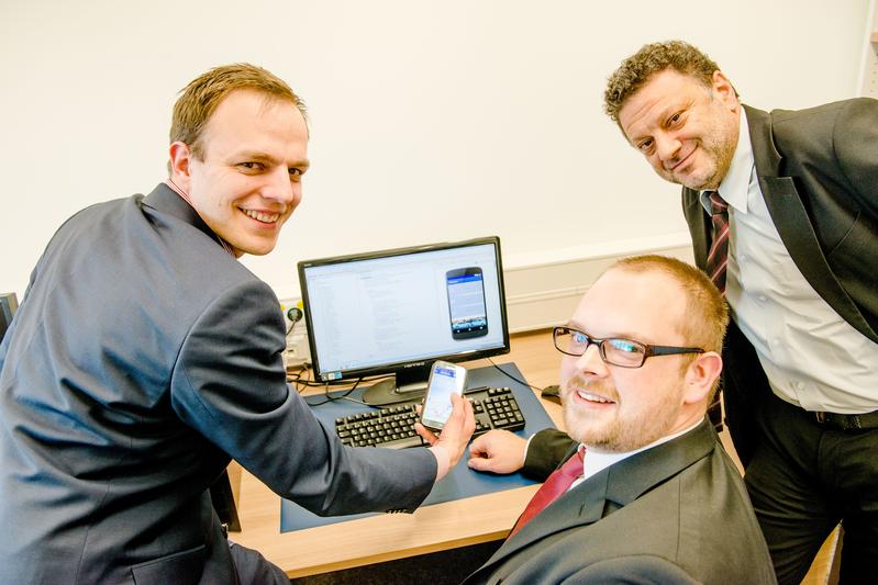 Philip Dost, Christoph Degner und Constantinos Sourkounis (von links) stecken hinter der neuen App.