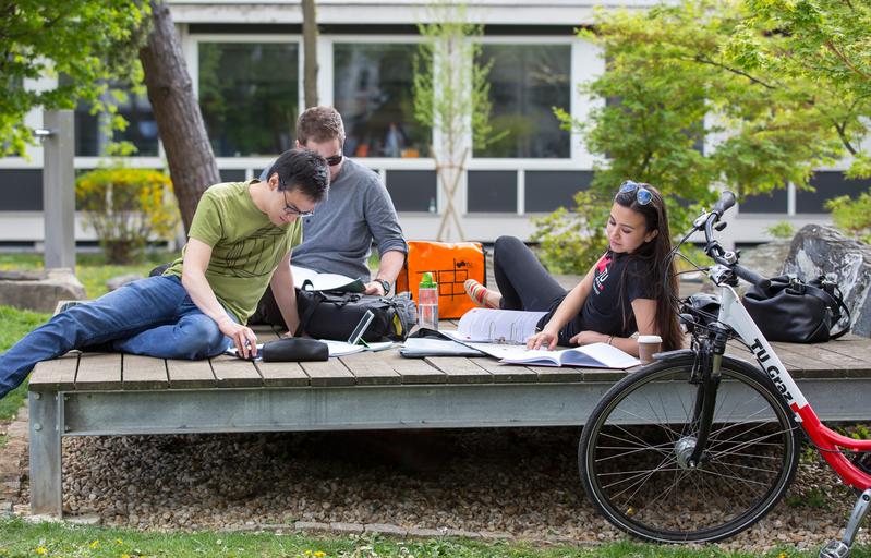 Degree programmes at TU Graz are diverse and international 