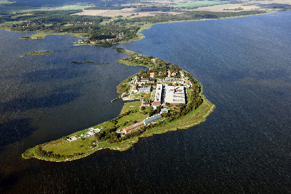 Hauptstandort des FLI auf der Insel Riems bei Greifswald