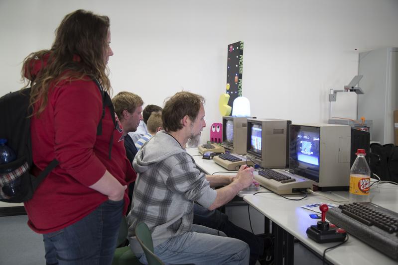 Spielen bis in die Puppen: Impression von der Langen Nacht der Computerspiele 2016.
