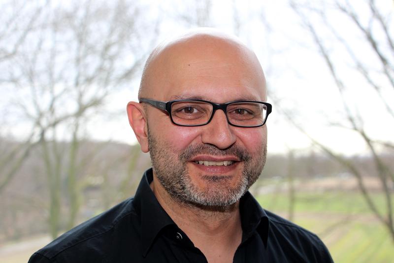 Die praktische Anwendung von Mess- und Automatisierungstechnik liegt Christos Geogiadis, neuer Elektrotechnik-Professor an der Westfälischen Hochschule, für seine Studierenden besonders am Herzen.