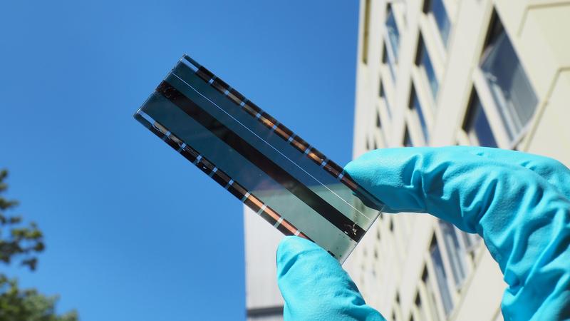 Organische Solarzellen lassen sich in Form, Farbe und Transparenz an vielfältige Anwendungen anpassen, beispielsweise in Sonnenbrillen oder Glasfassaden