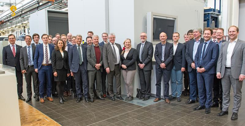 Die deutschen und schwedischen Partner beim ersten Workshop am Fraunhofer IPT in Aachen.