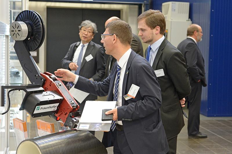 Während der Industrieausstellung und den Institutsbesichtigungen haben die Experten sich untereinander ausgetauscht und vernetzt