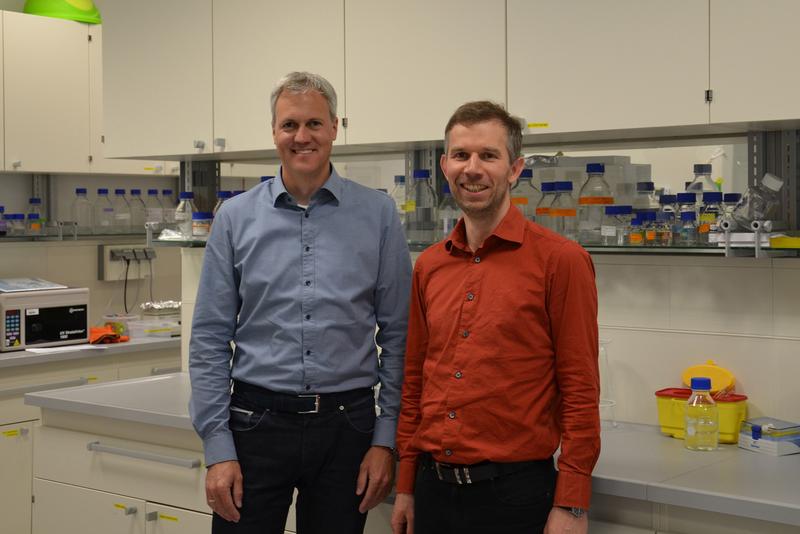 Philipp Heindl, Studiendekan Bioanalytik und Andreas Schmid, Dekan Fakultät Life Sciences