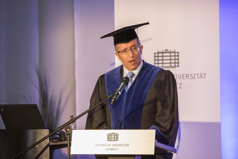 Eine motivierende Einschätzung durch Dr.-Ing. E. h. Georg P. Holzinger: „Die TU Chemnitz entwickelt sich mehr und mehr zum Leichtbau-Kompetenzzentrum Europas.“