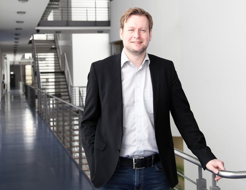 Seit 2015 Mitarbeiter am IHP – Leibniz-Institut für innovative Mikroelektronik:  Prof. Dr. Dietmar Kissinger
