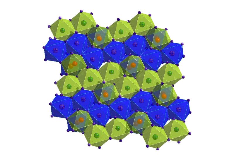 Modell der Kristallstruktur von Cristobalit X-I. Diese Hochdruckphase von Cristobalit setzt sich zusammen aus zwei Schichten (grün und blau), jede von ihnen besteht aus Si₆O.