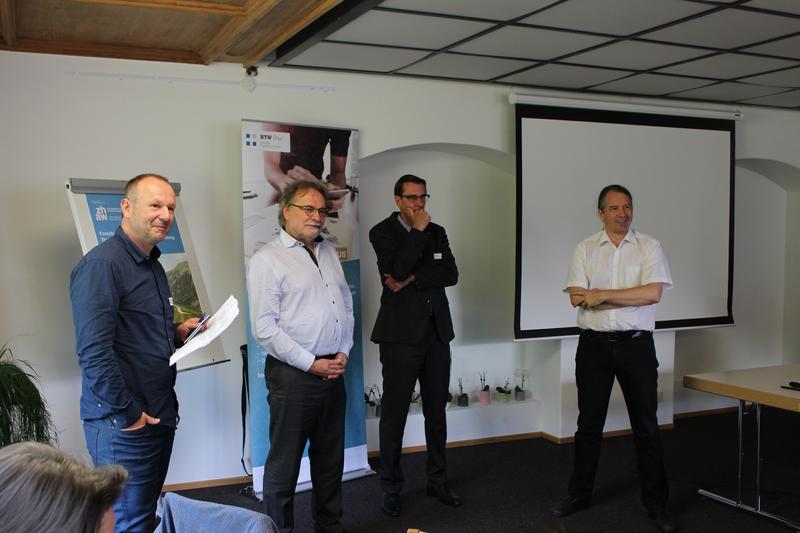 Prof. Stefan Forster (ZHAW), Prof. Hans Hopfinger (Kath. Universität Eichstätt-Ingolstadt), Andreas Züllig (Hotelleriesuisse) und Dr. Christian Baumgartner (HTW Chur) stellen sich den Fragen.