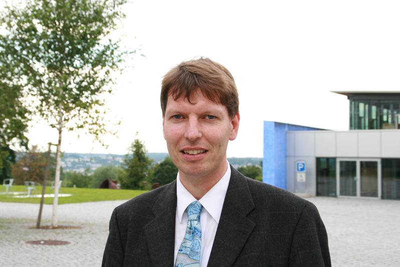 Professor Dr. Tobias Brönneke