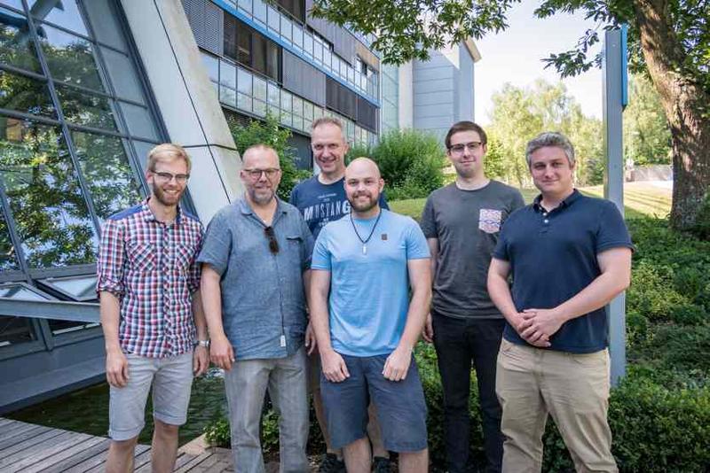 Die Gründer von ki elements: v.l. Johannes Tröger, Dr. Jan Alexandersson, Dr. Andrey Girenko, Jochen Britz, Nicklas Linz, Maurice Rekrut