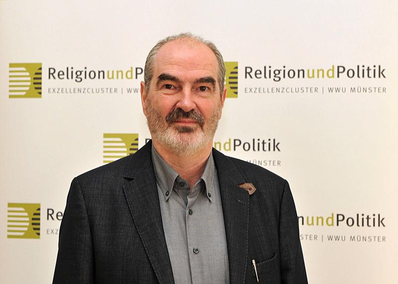 Scholar of religious studies Prof. Dr. Perry Schmidt-Leukel (picture: Cluster of Excellence “Religion and Politics”, Sarah Batelka)