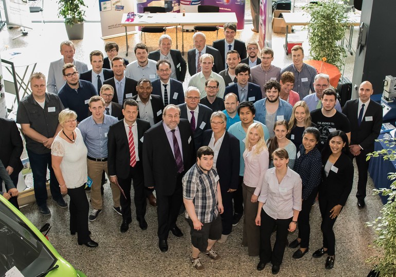 Know-how aus aller Welt: Bei der Fachtagung der Hochschule Osnabrück haben sich 120 Expertinnen und Experten aus Wissenschaft und Industrie zu neuen Entwicklungen in der Kunststofftechnik ausgetauscht