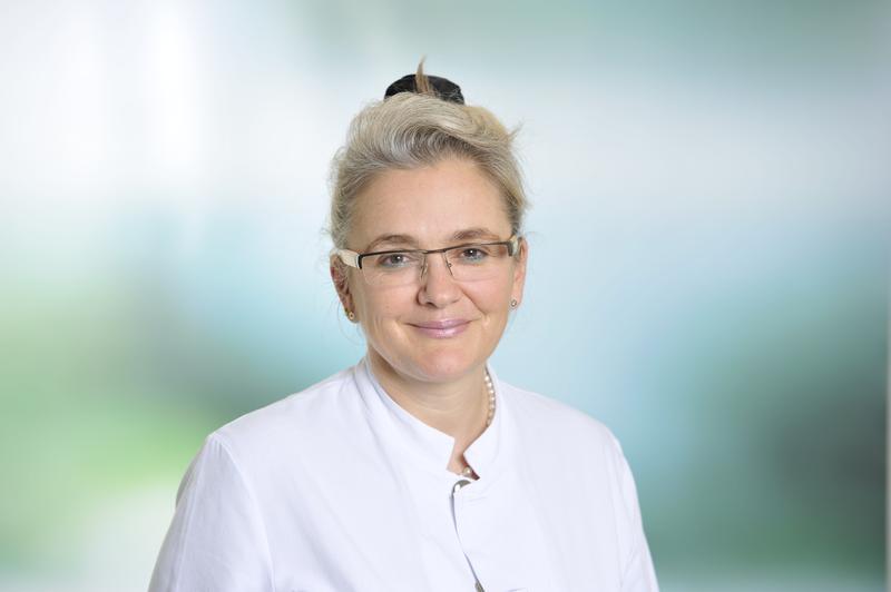 Prof. Dr. Carolin Tonus, Chefärztin der Viszeralchirurgie der Asklepios Klinik St. Georg leitet die Sarkombehandlung. 