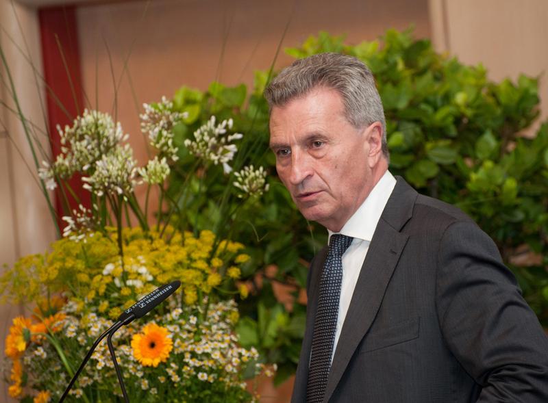 EU-Kommissar Günther Oettinger bei seinem Festvortrag 