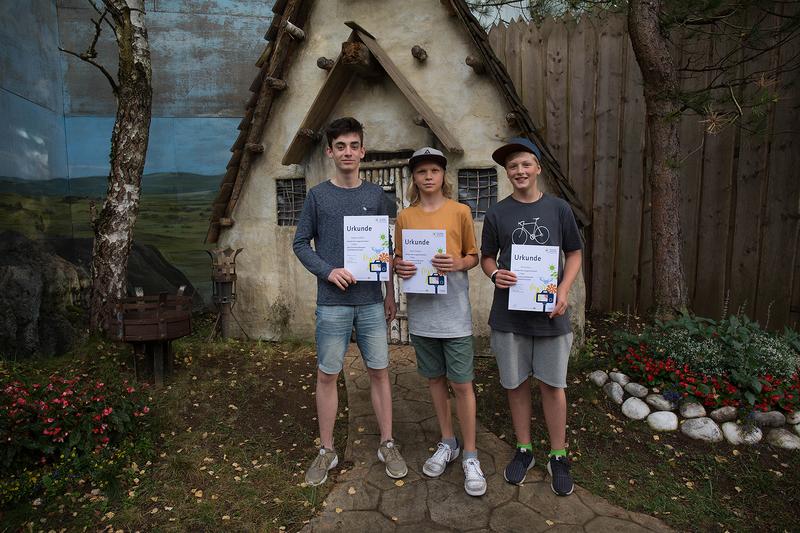   acatech Schülerwettbewerb TECHNIKENTDECKER: Platz 2 für drei Schüler der 8. Klasse der Integrativen Montessori Volksschule in München 