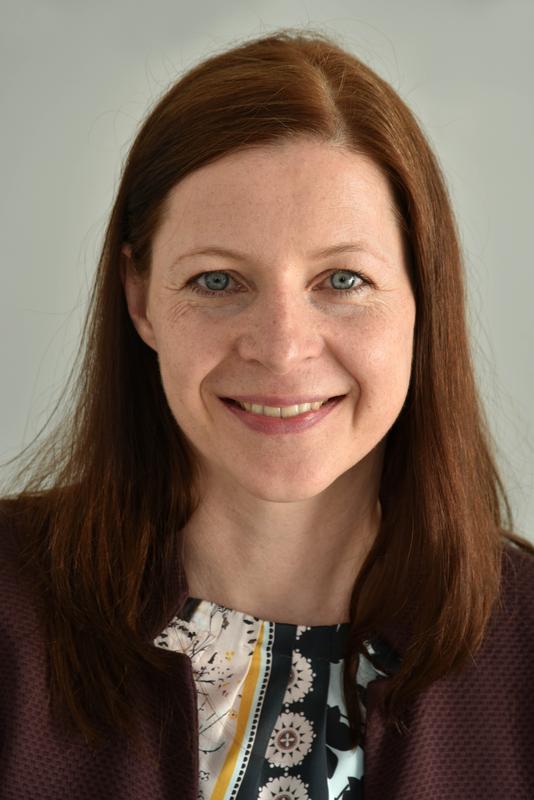 Prof. Dr. Kathrin Leuze.