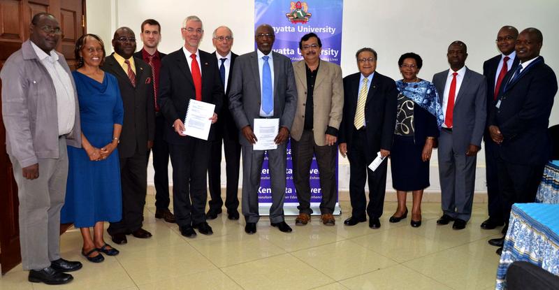 Prof. Dr. Bayer (fünfter von links), Hochschule Neu-Ulm, und kenianische Professoren starten mit Wirtschaftspartnern ein Entrepreneur-Programm.
