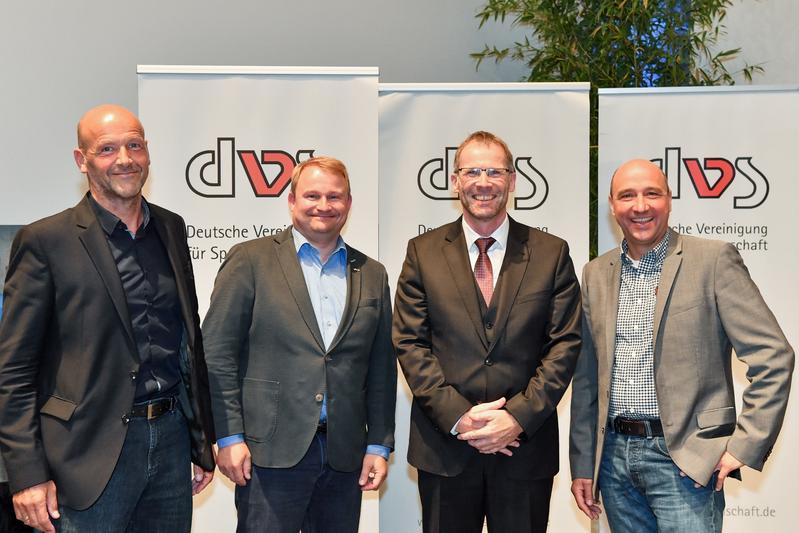 v.l.n.r.: Prof. Dr. Eckart Balz, Frederik Borkenhagen, Prof. Dr. Ansgar Schwirtz, Prof. Dr. Lutz Vogt (es fehlt Prof. Dr. Yolanda Demetriou)