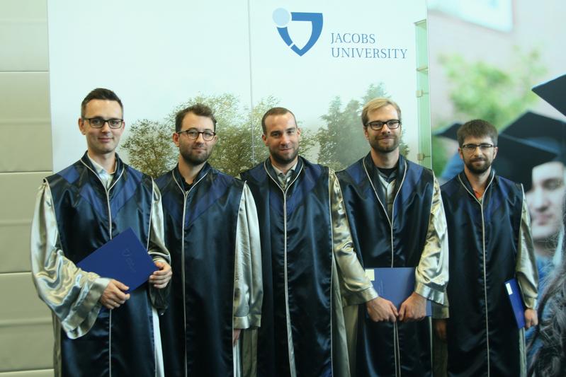 Sie sind die neuen Professoren an der Jacobs University (von links): Tilo Halaszovich, Olivier Berthod, Steffen Eickemeyer, Sören Petrat und Igors Gorbovickis. 