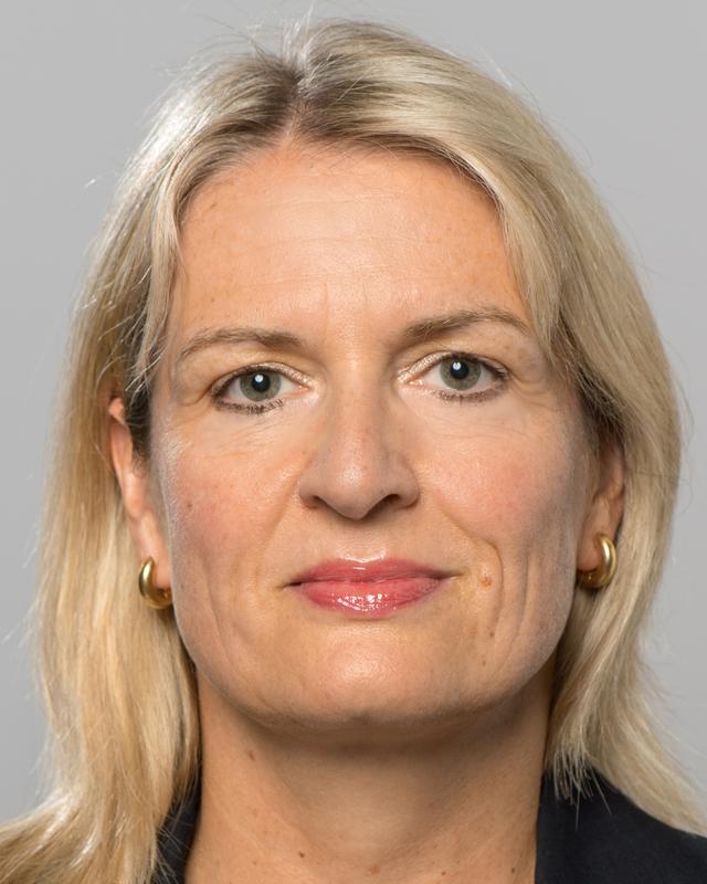 Professorin Stefanie Klug ist seit 2011 Mitglied der Ständigen Impfkommission und hat an den Empfehlungen zur Impfung gegen Humane Papillomviren (HPV) maßgeblich mitgewirkt.