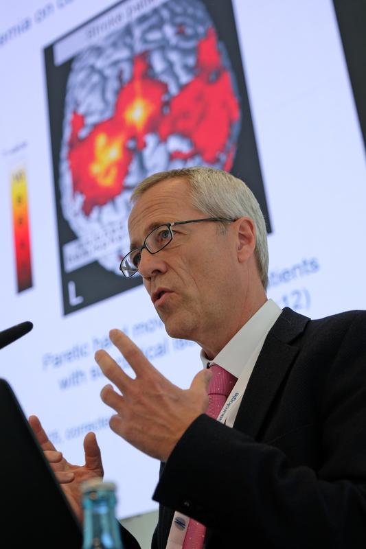 Professor Gereon R. Fink, Präsident der Deutschen Gesellschaft für Neurologie, fordert eine intensive Neurorehabilitation nach dem Schlaganfall