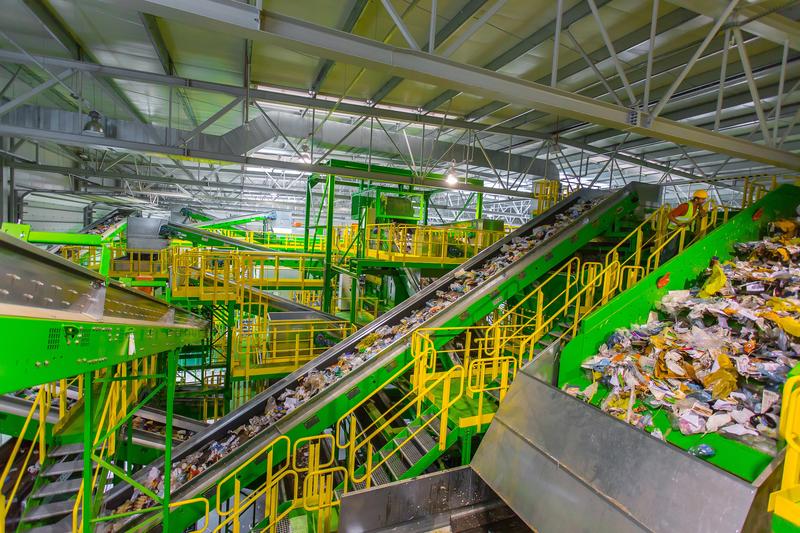 Szene aus der Abfallwirtschaft: Auch bei KIPro-Projektpartner Sutco RecyclingTechnik (Bergisch Gladbach) von der L&M Group wird anhand eines Anwendungsfalls geforscht.