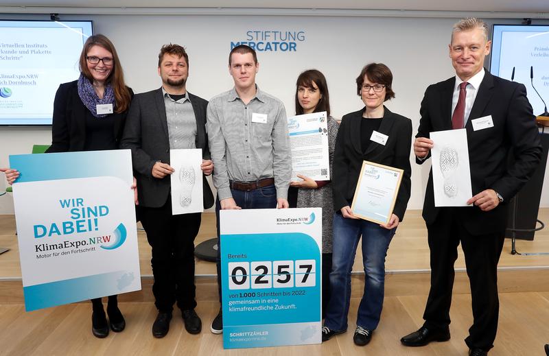 v.l.n.r.: Lisa Kränkele (Hochschule Bochum), Stefan Schweiger (KWI), Dr. Steven Engler (KWI), Esther Trost (KWI), Dr. Karin Schürmann (Forschungszentrum Jülich), Heinrich Dornbusch (KlimaExpo.NRW)