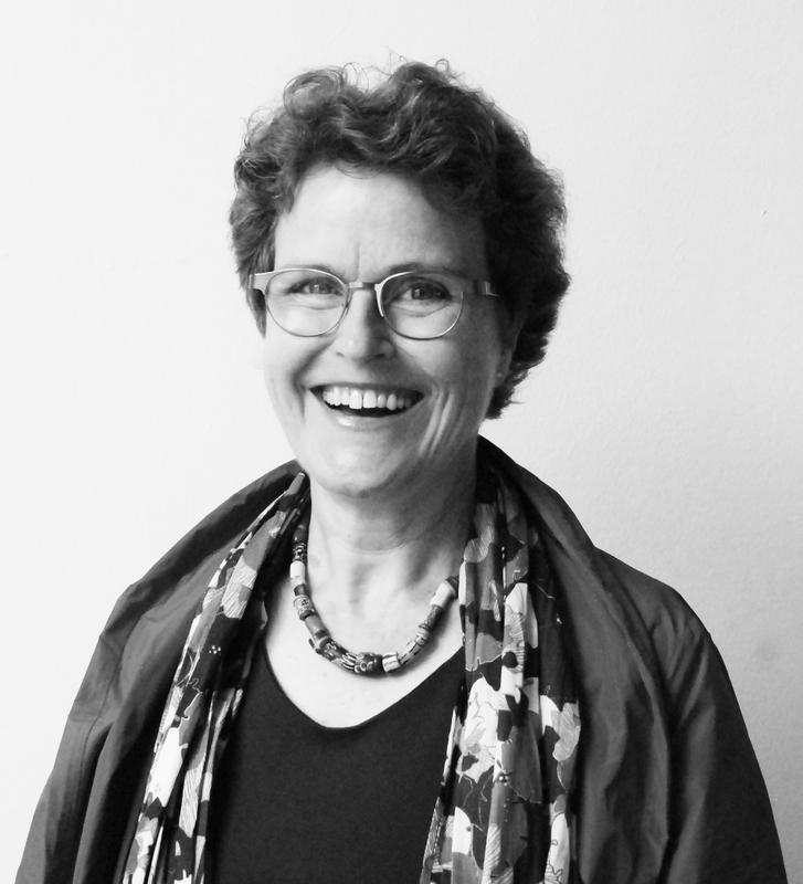 Initiatorin der Kolloquienreihe "Klang | Wissen" ist Prof. Dr. Susanne Metzner. Seit 2016 leitet sie am LMZ der Universität Augsburg das Fach und den Master-Studiengang Musiktherapie.